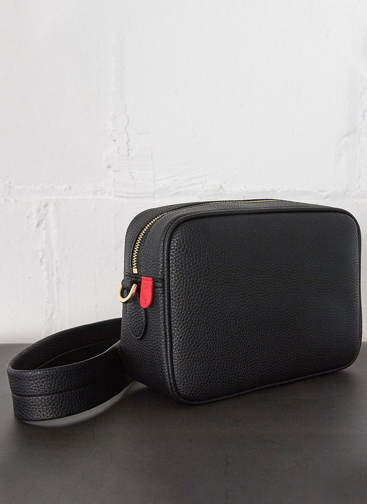 Grace Crossbody [Signet] - Black